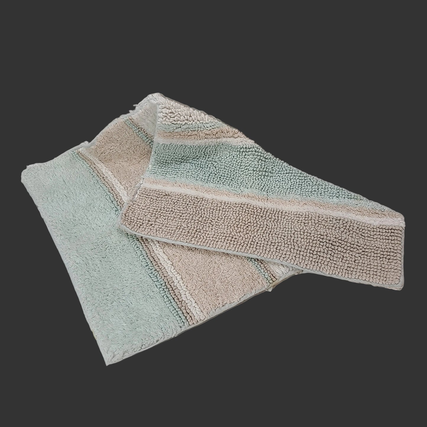 Reversible Aqua Bath Rug - USED