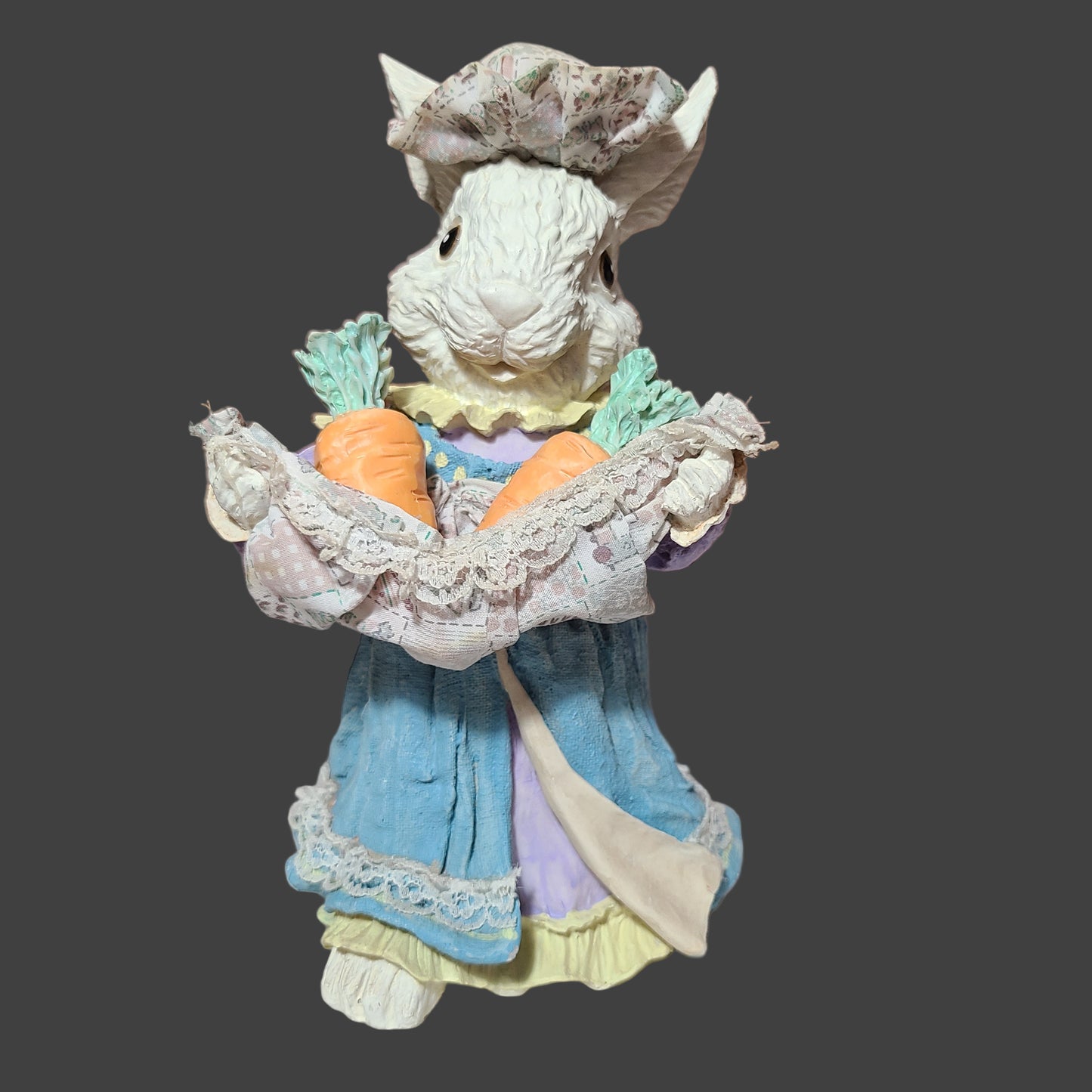 VTG Easter Bunny Resin Figurine w/ Soft Hat & Basket w/ Removeable Resin Carrots - USED