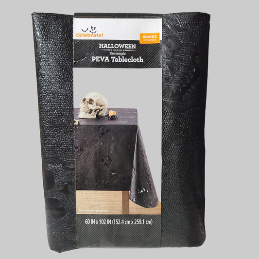 Way To Celebrate! Halloween Rectangle PEVA Black Skull Tablecloth - NEW