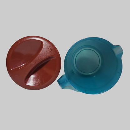 Rubbermaid 1 Gallon Plastic Teal Pitcher - USED