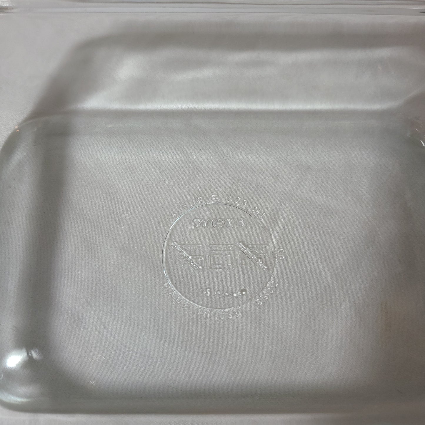 Pyrex 8602 Glass Food Storage Container - No Lid - USED