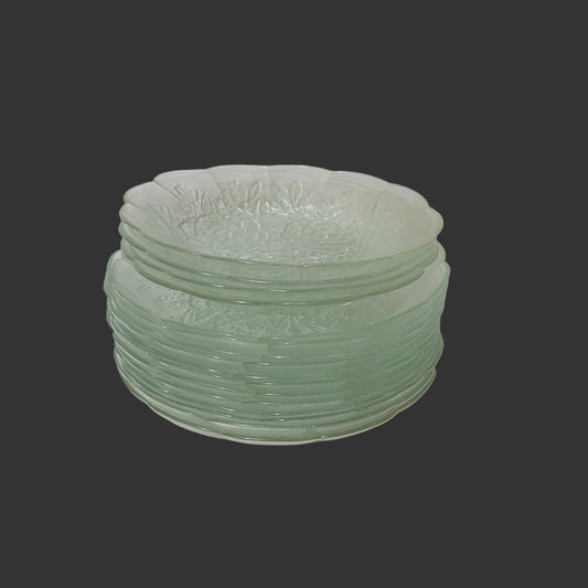 VTG 16PK Pasari Crystal Livia Clear Glass Plate Set - USED