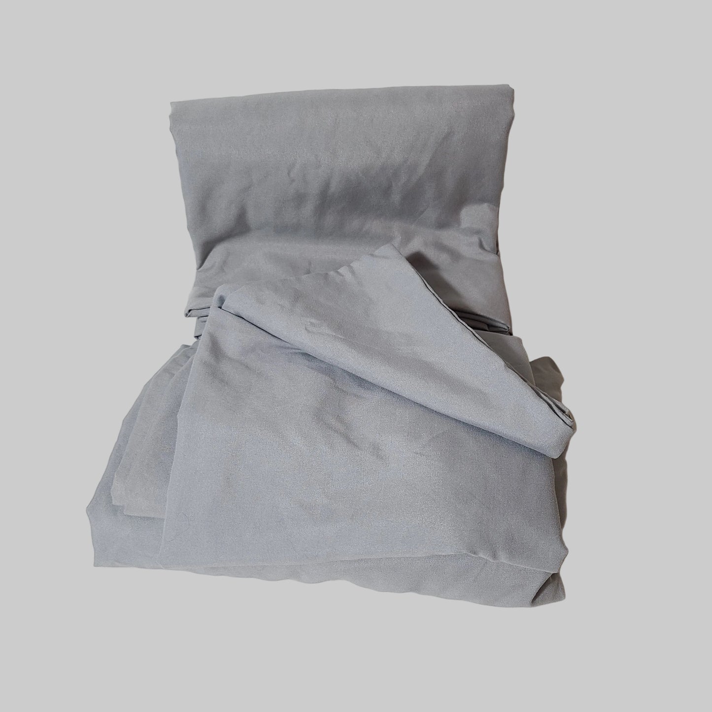 Room Essentials Gray Microfiber Sheet Set - Twin/Twin XL - LIKE NEW