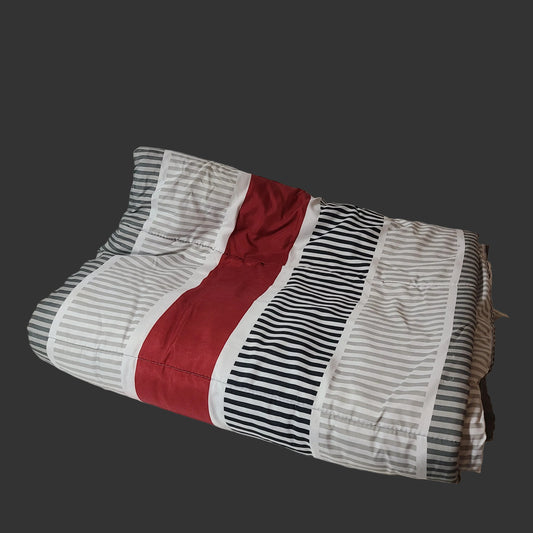 Mainstays Red & Gray Stripe Reversible Comforter - Twin - USED
