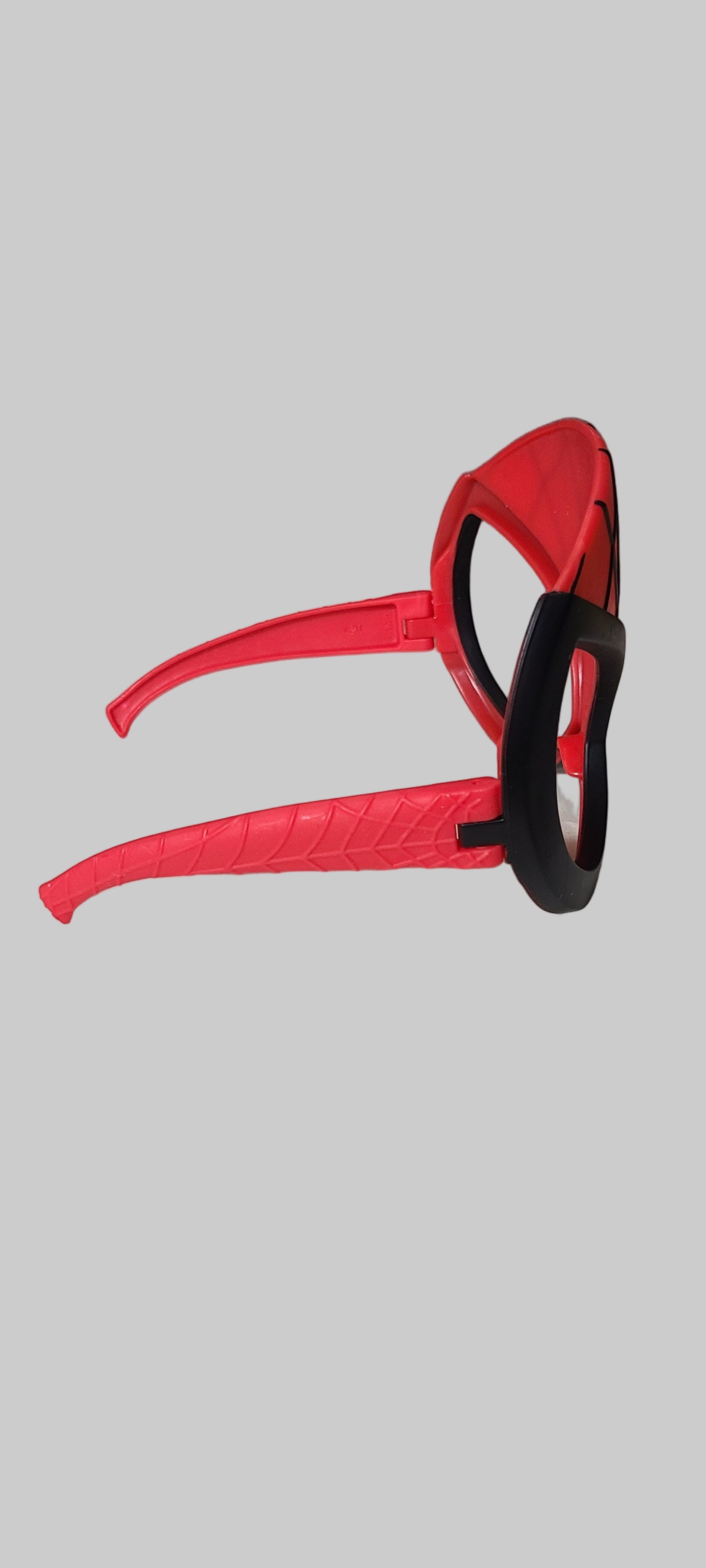 2014 TM & Marvel McDonalds Spiderman Mask - USED